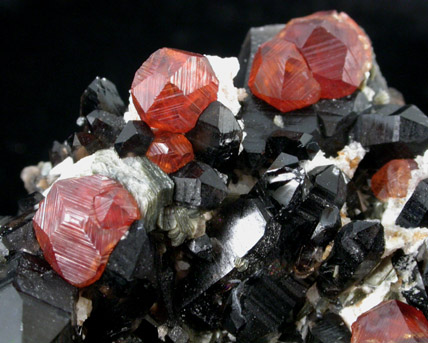 Spessartine Garnet on Smoky Quartz from Putian, Tongbei-Yunling District, Fujian Province, China