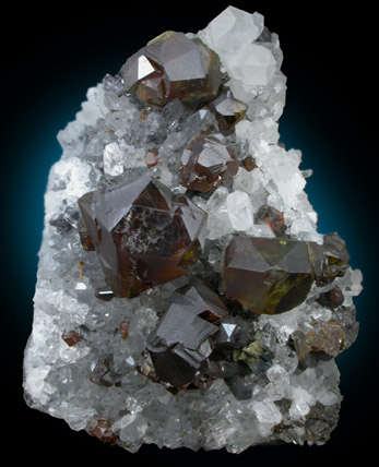 Sphalerite (Spinel-law twinned crystals) on Quartz from Luan Shui Mine, Hunan, China