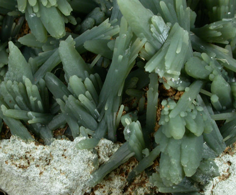 Quartz with Hedenbergite-Actinolite-Crossite inclusions from Mega Xhorio, Serifos Island, Greece