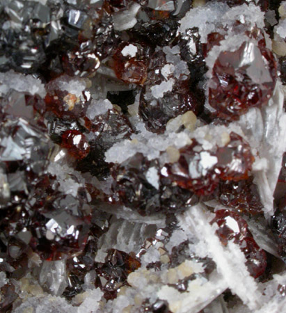 Sphalerite and Barite from Manuelita Mine, Morococha District, Yauli Province, Peru