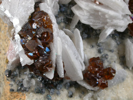 Sphalerite and Barite from Manuelita Mine, Morococha District, Yauli Province, Peru