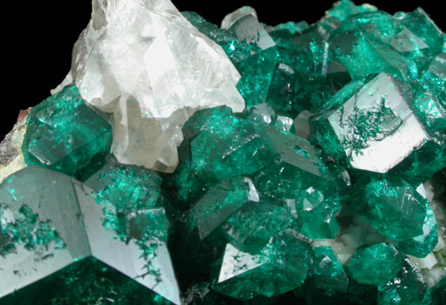 Dioptase with Cerussite on Calcite with Duftite from Tsumeb Mine, Otavi-Bergland District, Oshikoto, Namibia (Type Locality for Duftite)