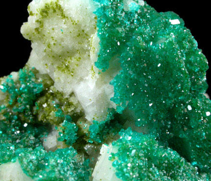 Dioptase, Duftite, Calcite from Tsumeb Mine, Otavi-Bergland District, Oshikoto, Namibia (Type Locality for Duftite)