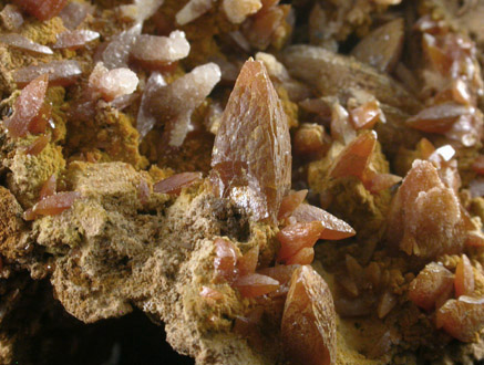 Wulfenite (pseudo-scalenohedral crystals) from Erupcion-Ahumada Mine, Sierra de Los Lamentos, Chihuahua, Mexico