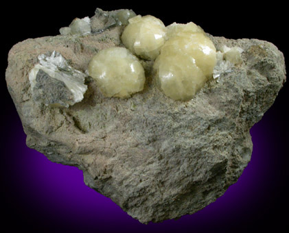 Stellerite from Loudoun County, Virginia