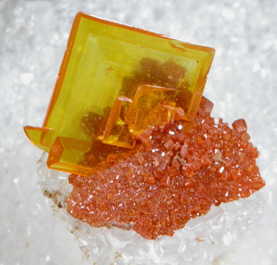 Wulfenite with Vanadinite pseudomorphs after Wulfenite from Rowley Mine, 20 km northwest of Theba, Painted Rock Mountains, Maricopa County, Arizona