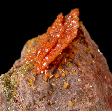 Vanadinite pseudomorphs after Wulfenite from Rowley Mine, 20 km northwest of Theba, Painted Rock Mountains, Maricopa County, Arizona