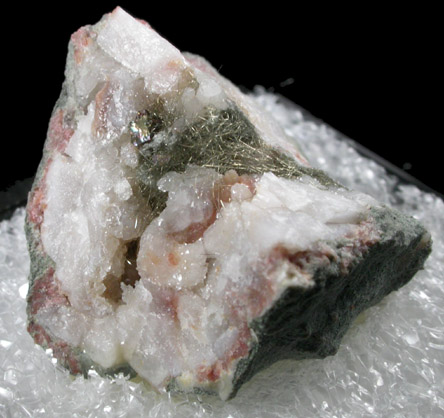 Millerite in Quartz Geode from US Route 27 road cut, Halls Gap, Lincoln County, Kentucky