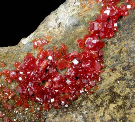 Vanadinite from Apache Mine (Vanadium Shaft), 8 km north of Globe, Gila County, Arizona