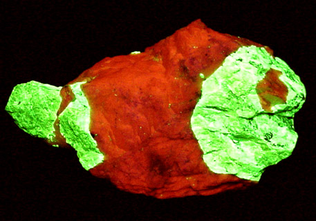 Willemite in Calcite from Franklin Mining District, Sussex County, New Jersey
