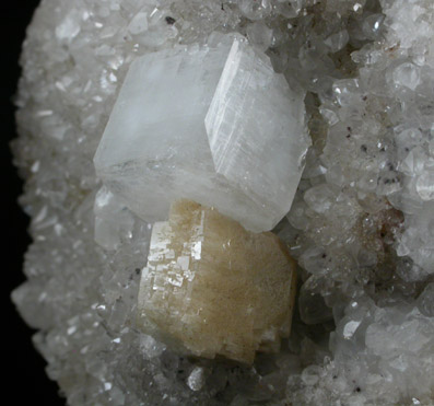 Apophyllite with Heulandite, Calcite, Quartz from New Street Quarry, Paterson, Passaic County, New Jersey