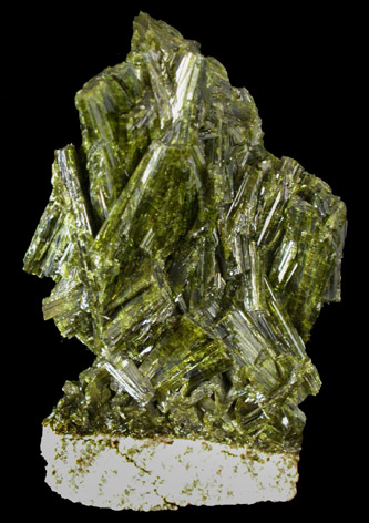 Epidote from Bourg d'Oisans, Isere, Dauphine Region, Rhone-Alpes, France (Type Locality for Epidote)