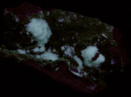 Strontianite from Faylor-Middle Creek Quarry, 3 km WSW of Winfield, Union County, Pennsylvania