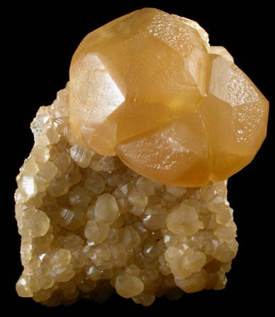 Calcite (twinned crystals) from Delta Carbonate Quarry, York County, Pennsylvania