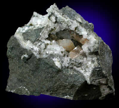 Heulandite-Ca and Calcite from Upper New Street Quarry, Paterson, Passaic County, New Jersey