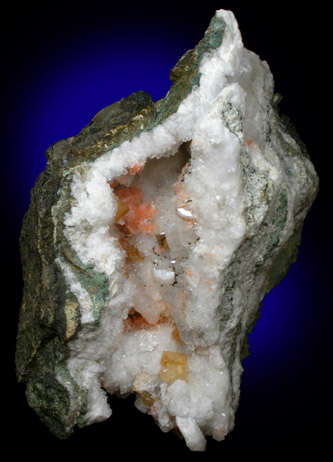 Heulandite-Ca Gmelinite, Calcite, Quartz from Upper New Street Quarry, Paterson, Passaic County, New Jersey