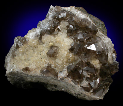 Calcite, Smoky Quartz, Stilpnomelane from Millington Quarry, Bernards Township, Somerset County, New Jersey