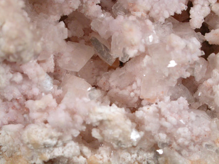 Chabazite, Heulandite, Mordenite from Wasson's Bluff, Parrsboro, Nova Scotia, Canada