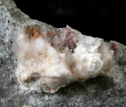 Makatite and Villiaumite from Aris phonolite, 25 km S of Windhoek, Namibia