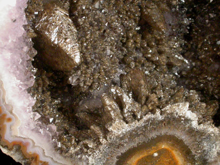 Quartz Geode with Calcite from Las Choyas, Chihuahua, Mexico