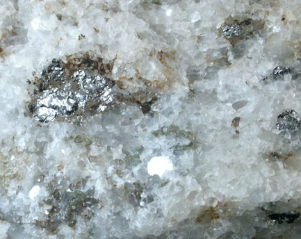 Graphite, Tremolite, Phlogopite from Lime Crest Quarry (Limecrest), Sussex Mills, 4.5 km northwest of Sparta, Sussex County, New Jersey