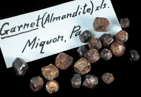 Almandine Garnet from Miquon, Montgomery County, Pennsylvania