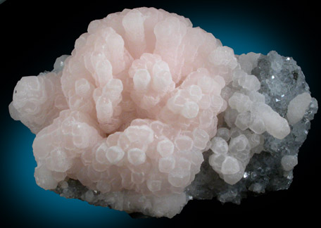 Calcite var. Manganoan from Pachapaqui District, Bolognesi Province, Ancash Department, Peru