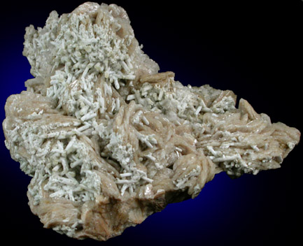 Hydroxylherderite and Hydroxylapatite from Jove Lauriano prospect, near Divino das Laranjeiras, Minas Gerais, Brazil
