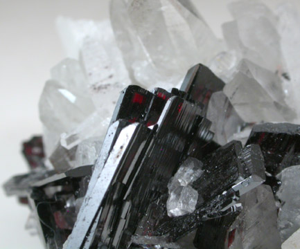 Hbnerite and Quartz from Pasto Bueno District, Pallasca Province, Ancash Department, Peru