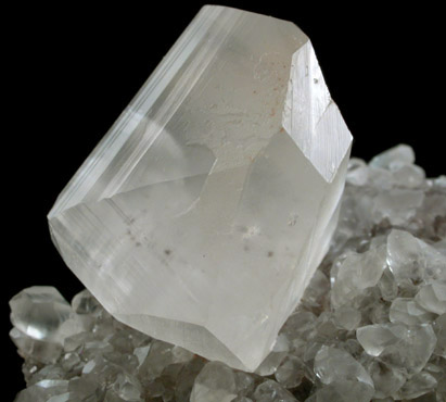 Calcite (twinned crystals) from Daye, Huangshi, Hubei, China