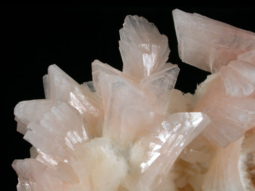 Heulandite-Ca on Mordenite from Rat's Nest Claim, near Challis, Custer County, Idaho