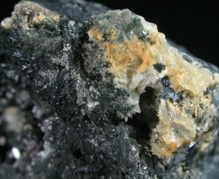 Carlhintzeite and Fluorapatite on Rockbridgeite from Hagendorf, Oberpfalz, Bayern, Germany (Type Locality for Carlhintzeite)