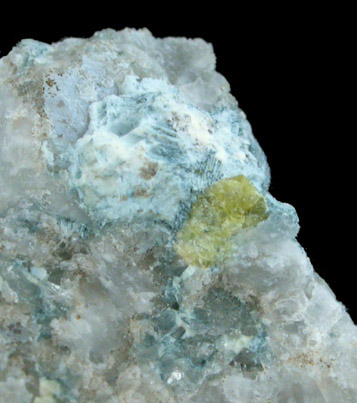 Strontio-orthojoaquinite with Magnesioriebeckite from Ohmi, Niigata Prefecture, Honshu Island, Japan (Type Locality for Strontio-orthojoaquinite)