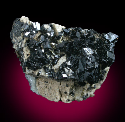 Babingtonite from Cheapside Quarry, East Deerfield, Franklin County, Massachusetts