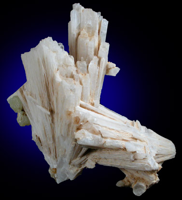 Natrolite from New Street Quarry, Paterson, Passaic County, New Jersey