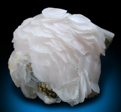 Calcite on Quartz from Yaogangxian Mine, Nanling Mountains, Hunan Province, China