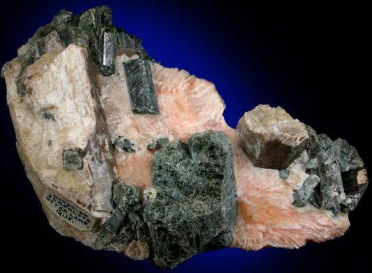 Diopside and Scapolite in Calcite from Otter Lake, Qubec, Canada