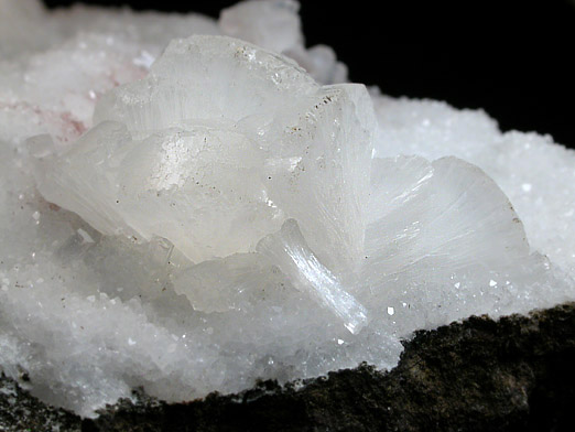 Stellerite on Quartz from Nashik District, Maharashtra, India