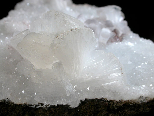 Stellerite on Quartz from Nashik District, Maharashtra, India