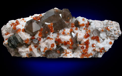 Spessartine Garnet, Smoky Quartz, Muscovite, Microcline from Tongbei-Yunling District, Fujian Province, China