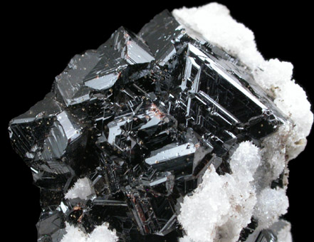 Sphalerite var. Spinel-law Twins with Calcite from San Antonio Mine, Aquiles Serdn, Chihuahua, Mexico