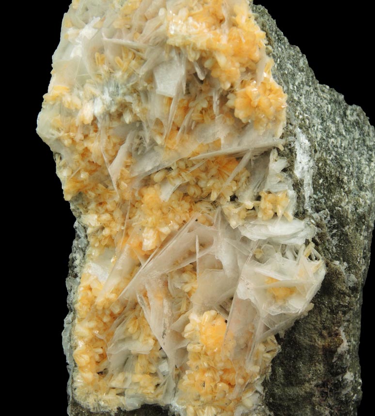 Stilbite-Ca and Calcite from Water Tunnel No.3 under Roosevelt Island, New York City, New York County, New York