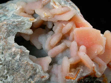 Wulfenite with druzy Quartz on Hemimorphite from Finch Mine (Barking Spider Mine), north of Hayden, Banner District, Gila County, Arizona