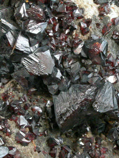 Sphalerite from Tri-State Lead-Zinc Mining District, near Joplin, Jasper County, Missouri