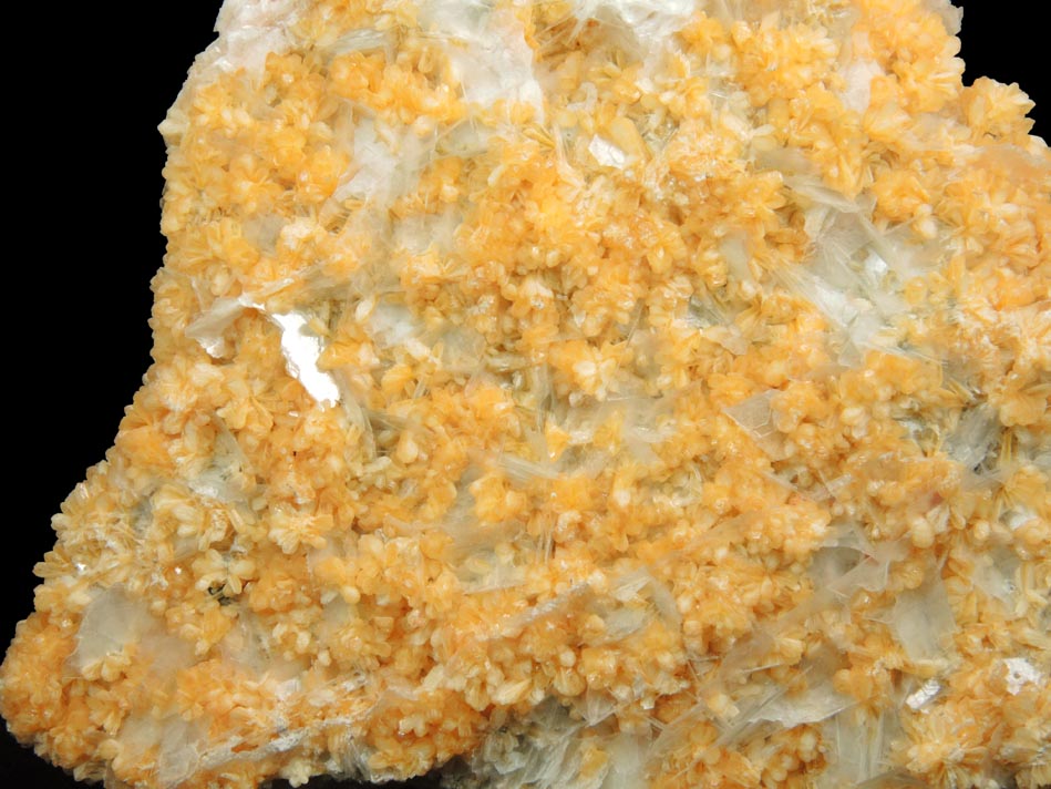 Stilbite-Ca and Calcite from Water Tunnel No.3 under Roosevelt Island, New York City, New York County, New York