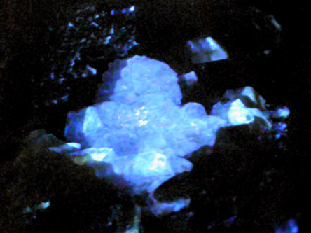 Scheelite, Quartz, Fluorite from Zinnwald-Cínovec District, Erzgebirge, Saxony-Bohemia border region, Germany-Czech Republic