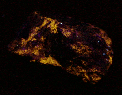 Sphalerite (fluorescent) from Gray Eagle Mine, near Kingston, Sierra County, New Mexico