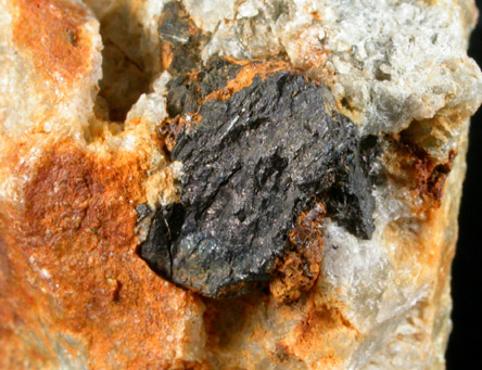 Ferberite from Trumbull, Fairfield County, Connecticut