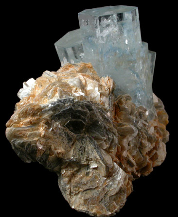 Beryl var. Aquamarine with moveable bubble inclusions from Pech, Kunar Province, Afghanistan