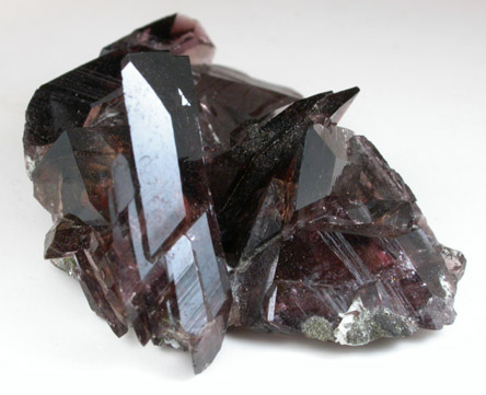 Axinite-(Fe) from Puiva Deposit, Tyumenskaya Oblast', Sub-Polar Ural Mountains, Russia